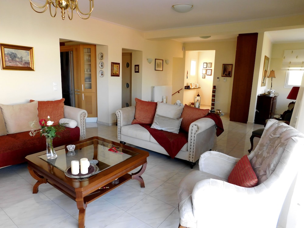 Helen's Villa