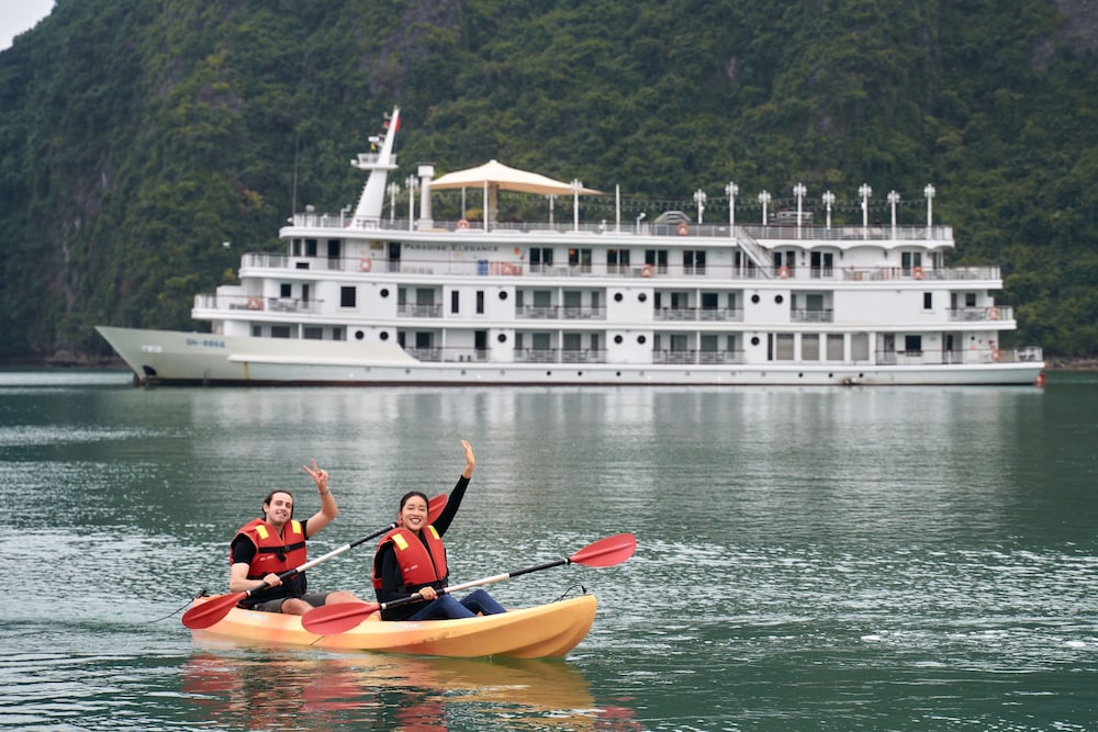 Paradise Elegance Cruise