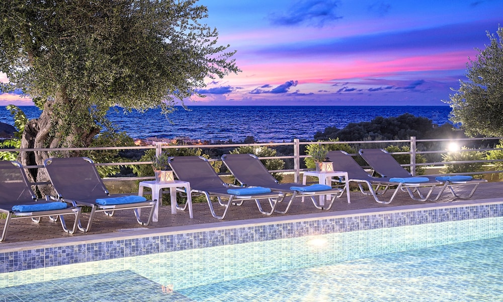 Aqua Blue Villas with Heated Pool
