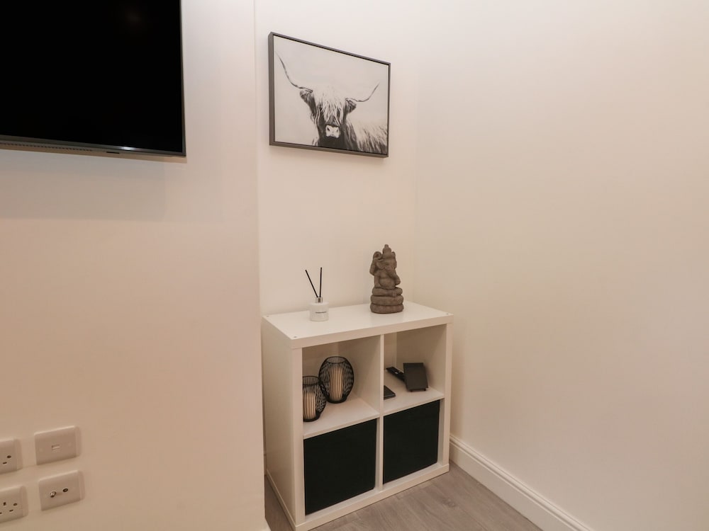 Apartment 24