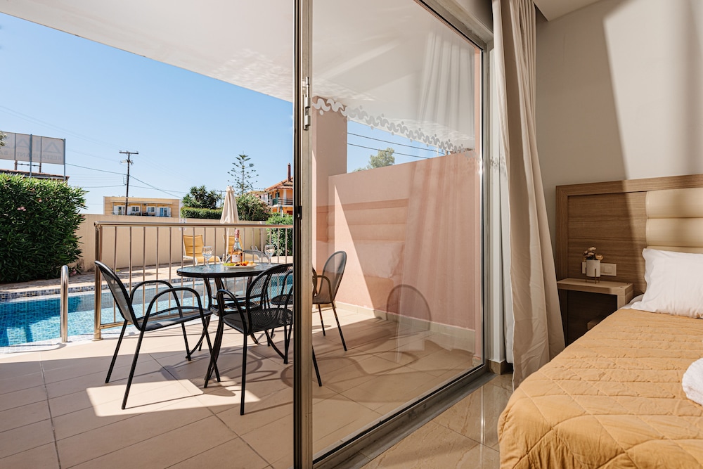 Hotel Caretta Beach Resort & Waterpark - Image 1