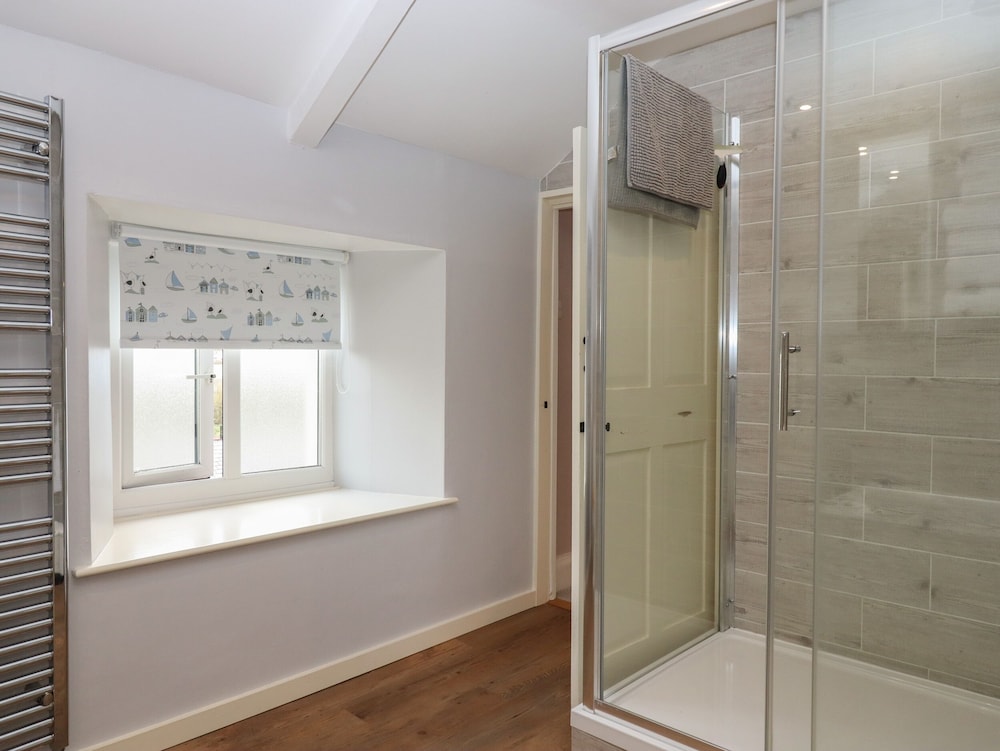 Waterland Farmhouse