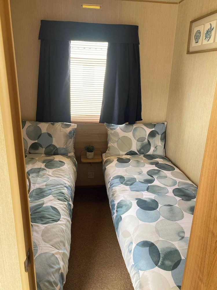 Patricia 3 Bed Balcony in Rhyl