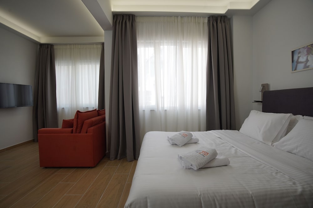 Tip Top Suites