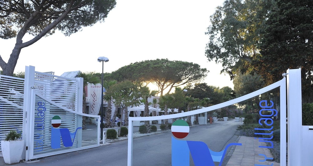 ITALY VILLAGE