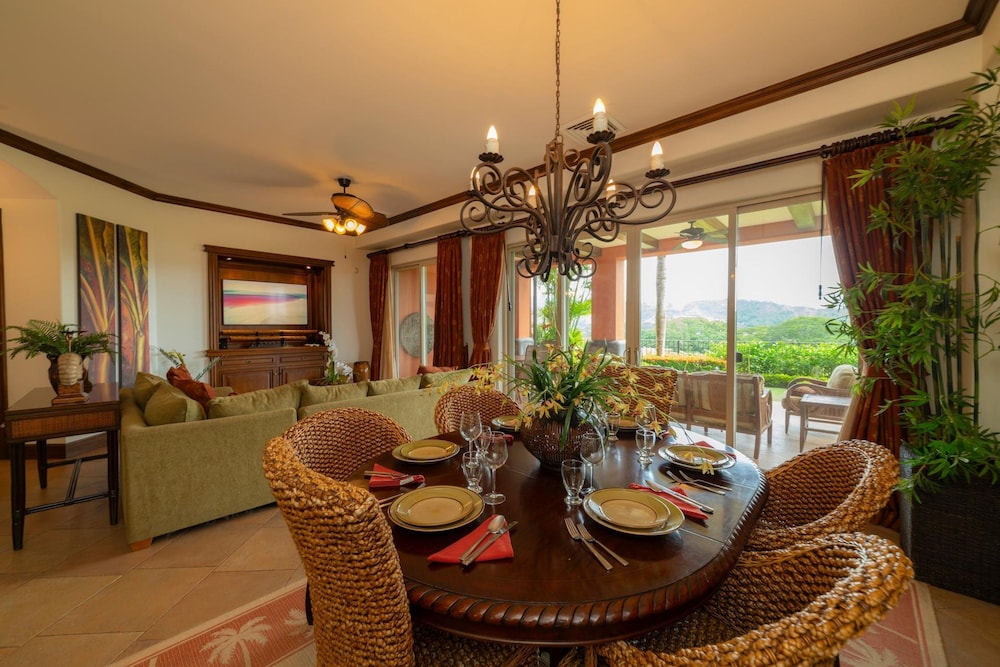 Montebello 1E 3 bed 3 Bath Ocean View