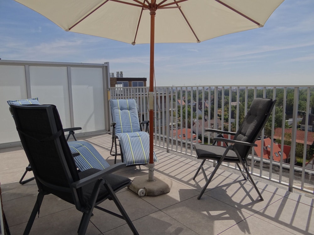 Apartment in Nieuwpoort With Beach Access