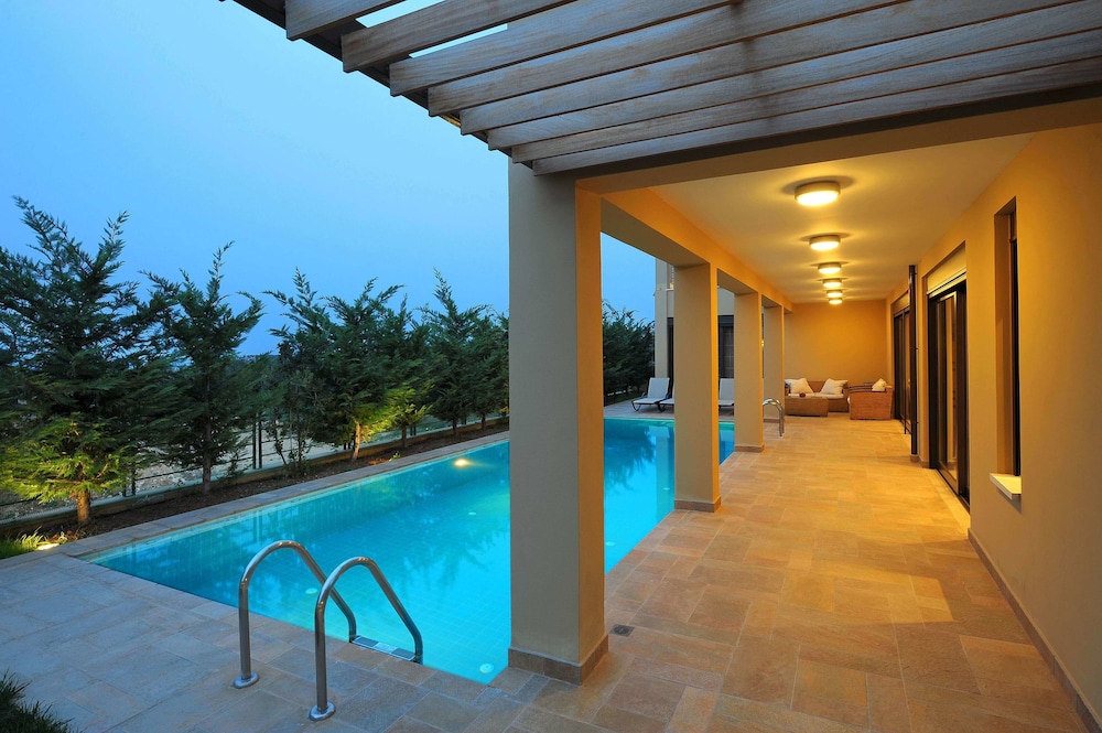 Rimondi Jas Villa