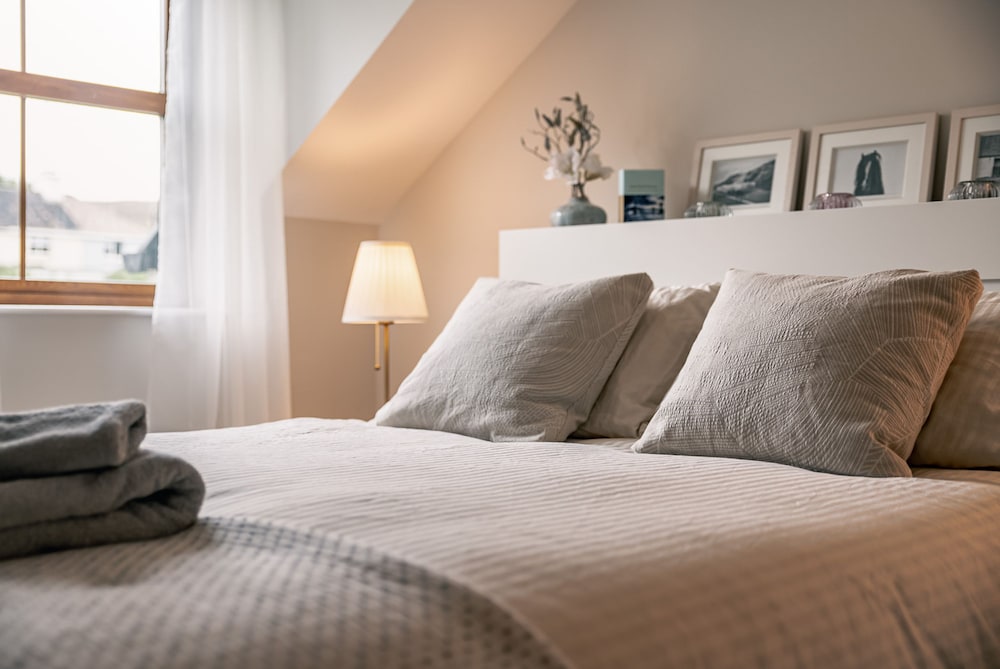 2 Bedroom Home in Kenmare With sea Views to Sleep 4