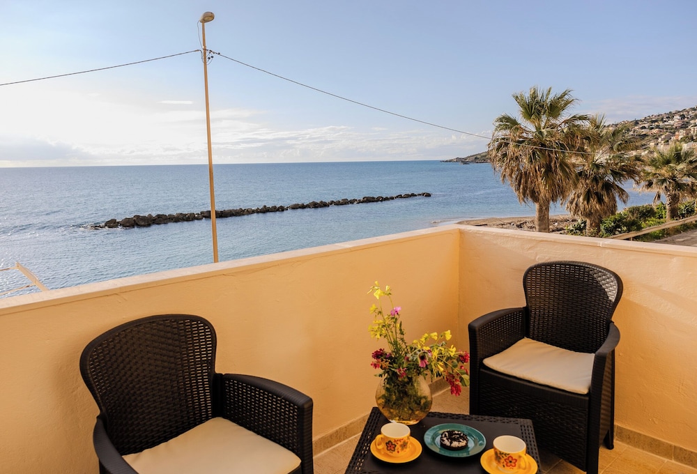 Casa Mare Torre San Carlo