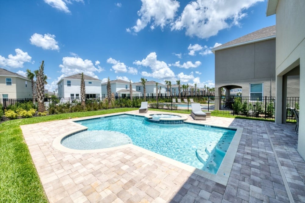 Villa in Encore Resort at Reunion 3443 - Image 2