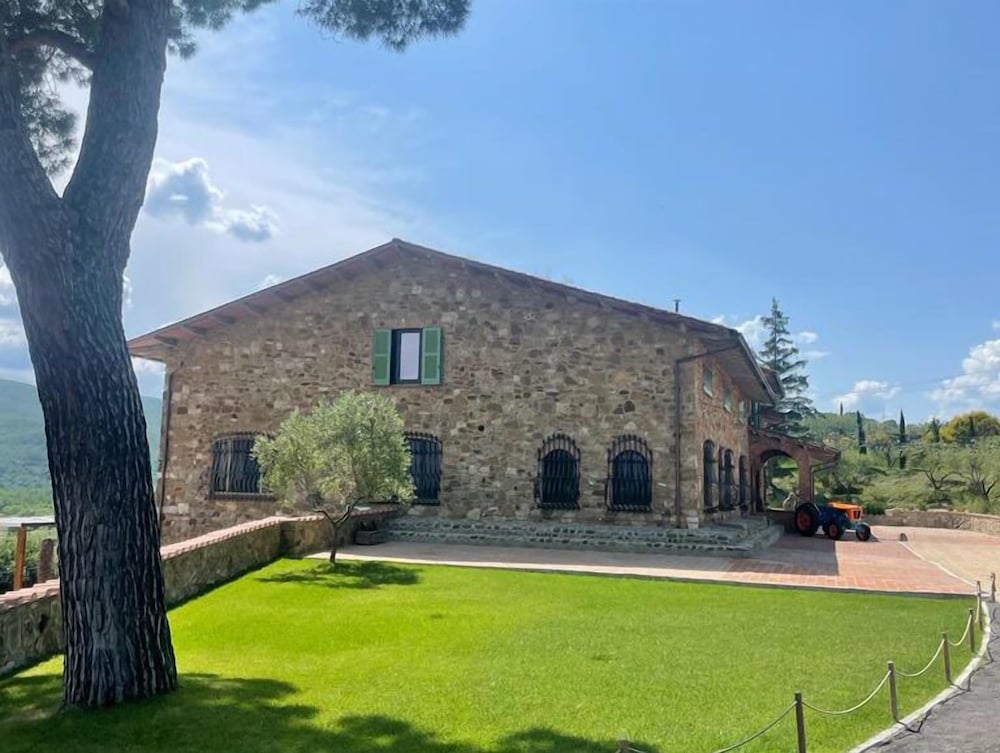 Casa M Vineyard view 3