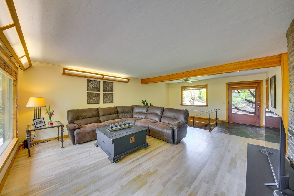 Sandpoint Vacations - 12 Mi to Schweitzer: Spacious Home w/ Deck! - Property Image 5