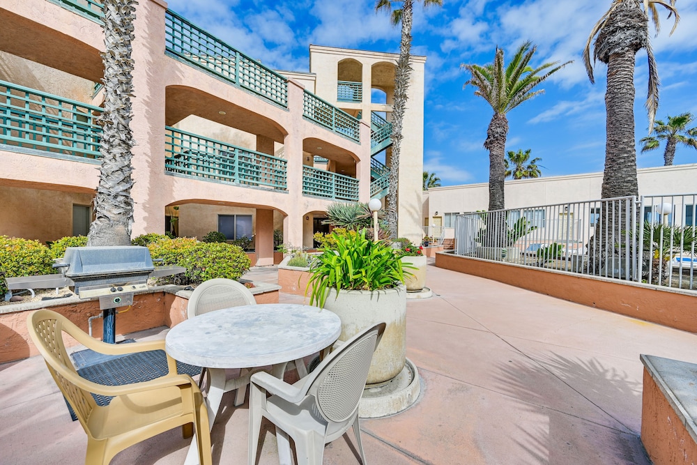 Ocean-view Imperial Beach Condo w/ Community Perks