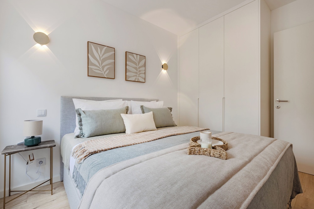 The Light Loft at BoaVista Flats