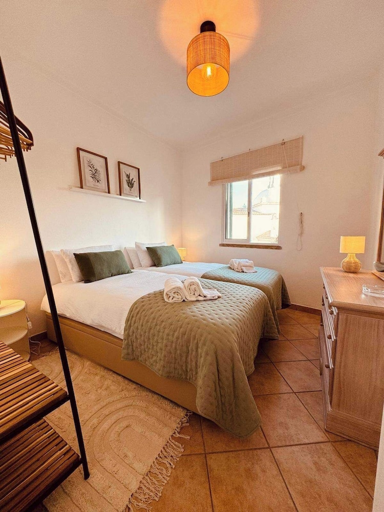 Cosy 3 bed Apartment Albufeira Old Town