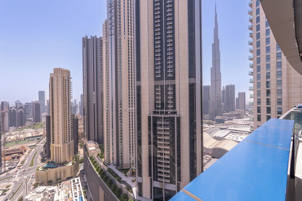 New Listing Burj Khalifa View Dubai Mall