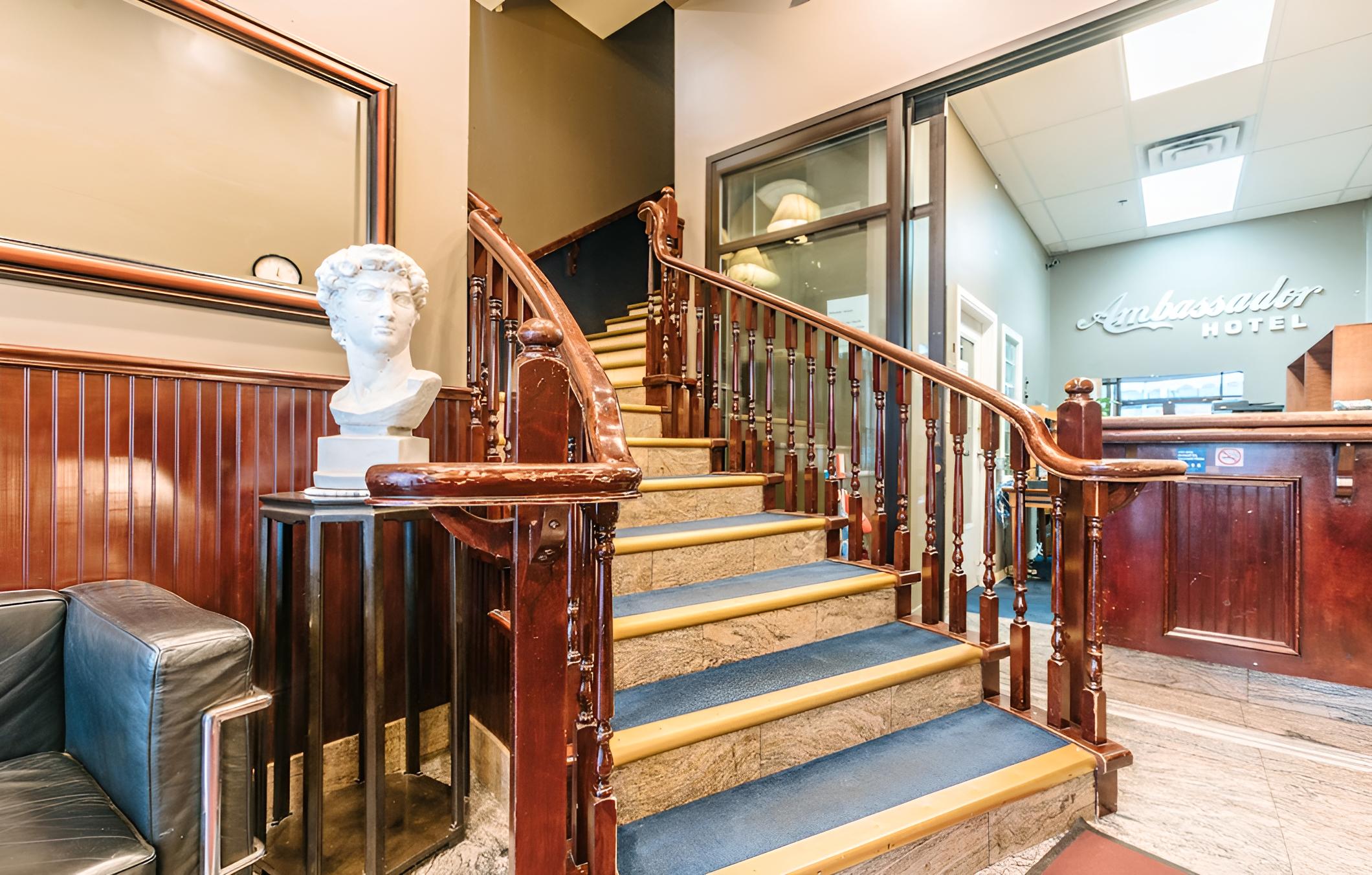 Hotel Ambassador - Hostel