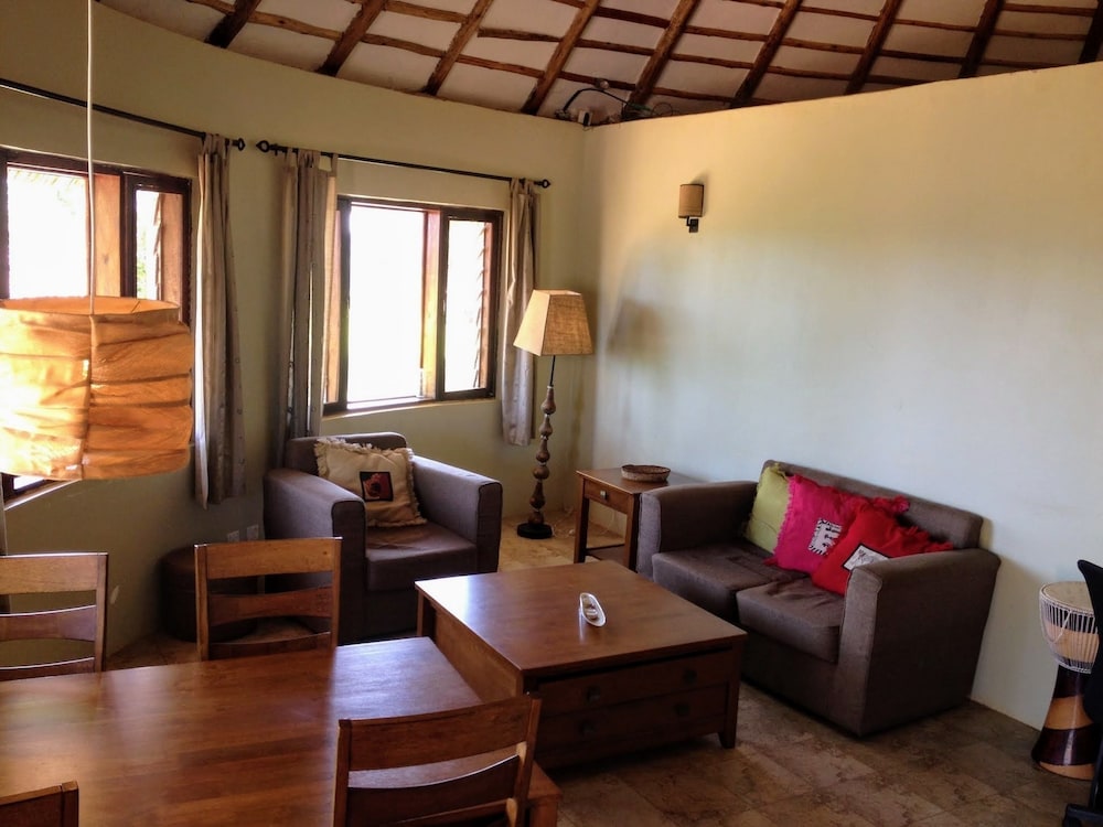 Banda Lodge