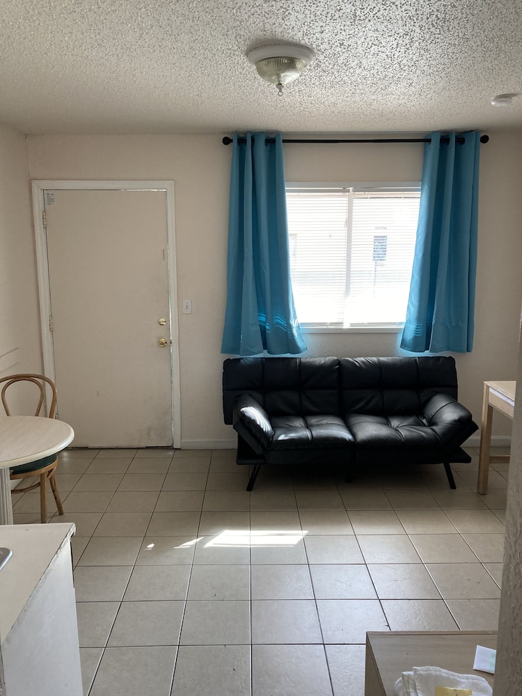 Surfside Motel
