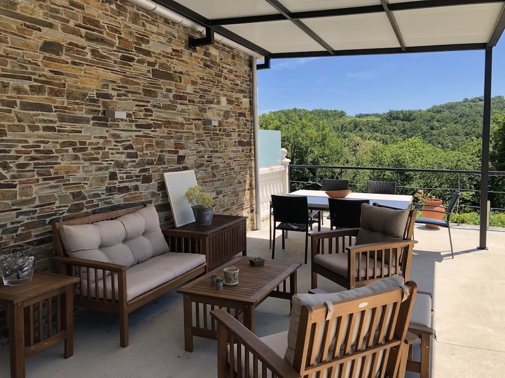 Casa Acougo, Sarria view 2