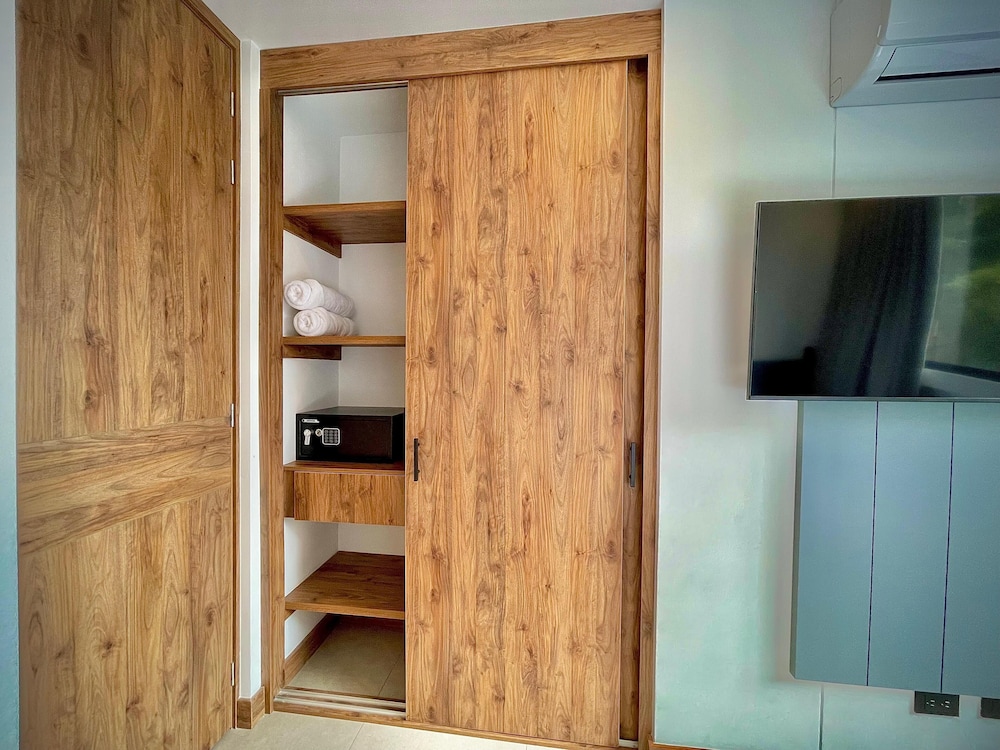 Nomadic Suites