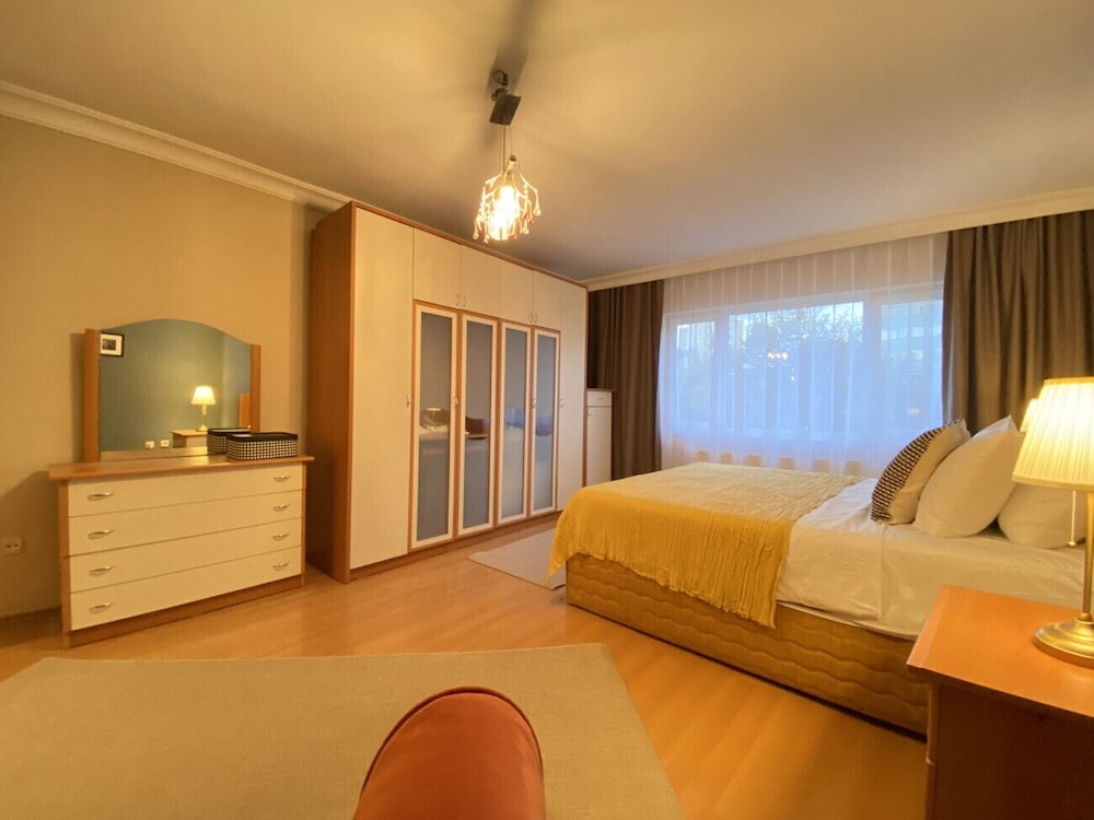 Missafir Sleek Flat in Nisantasi With Terrace