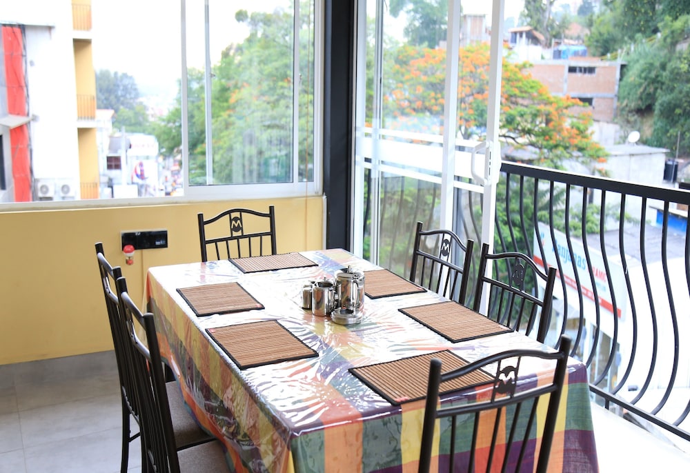 Kandy City Rooms & Hostel