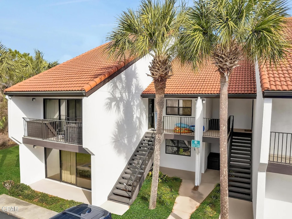 Edgewater Golf Villa 3101
