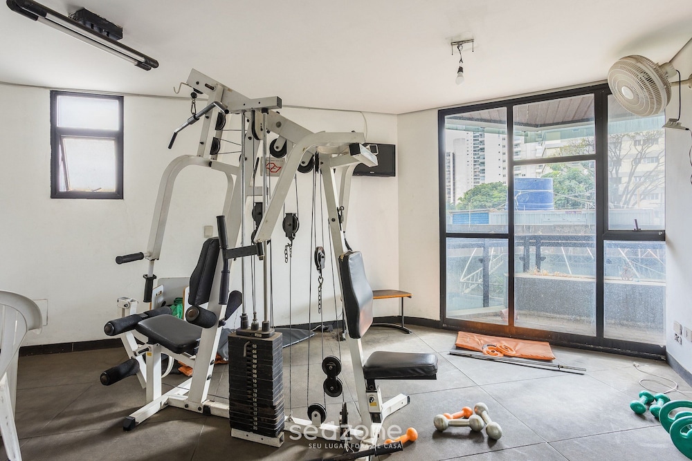 Apt With Balcony, Near Shopping Morumbi PPE0302