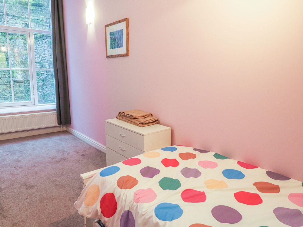 Wye Apartment, Litton Mill view 4