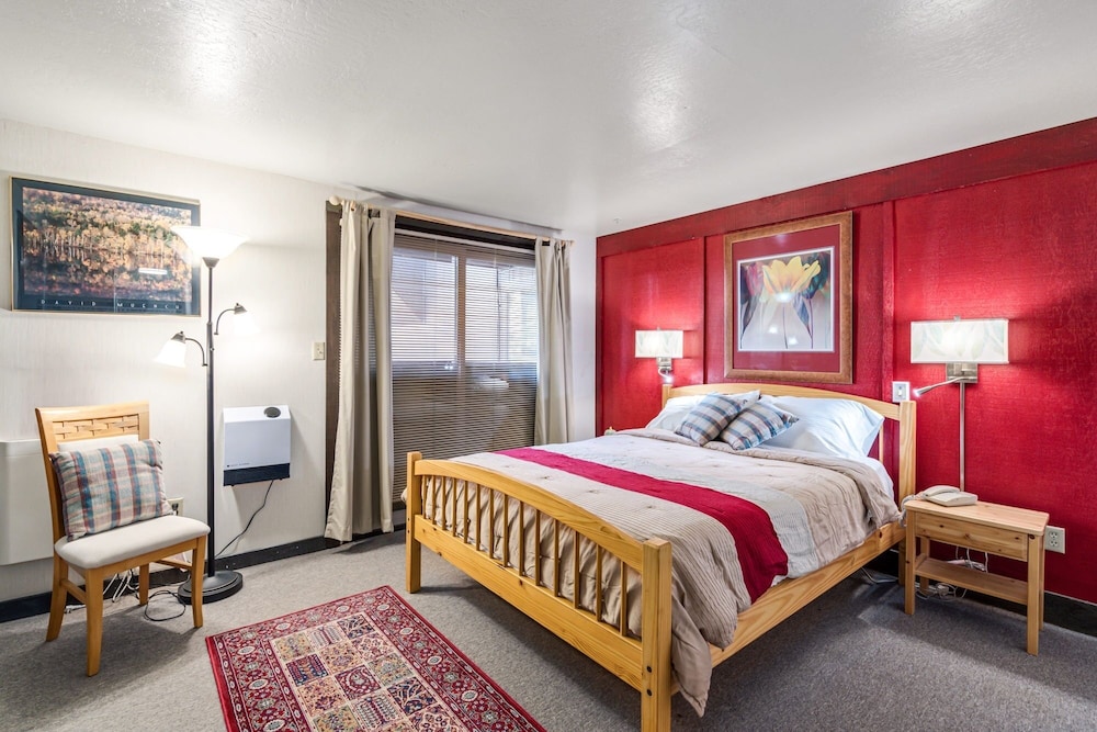 Bear Valley Condos by RedAwning