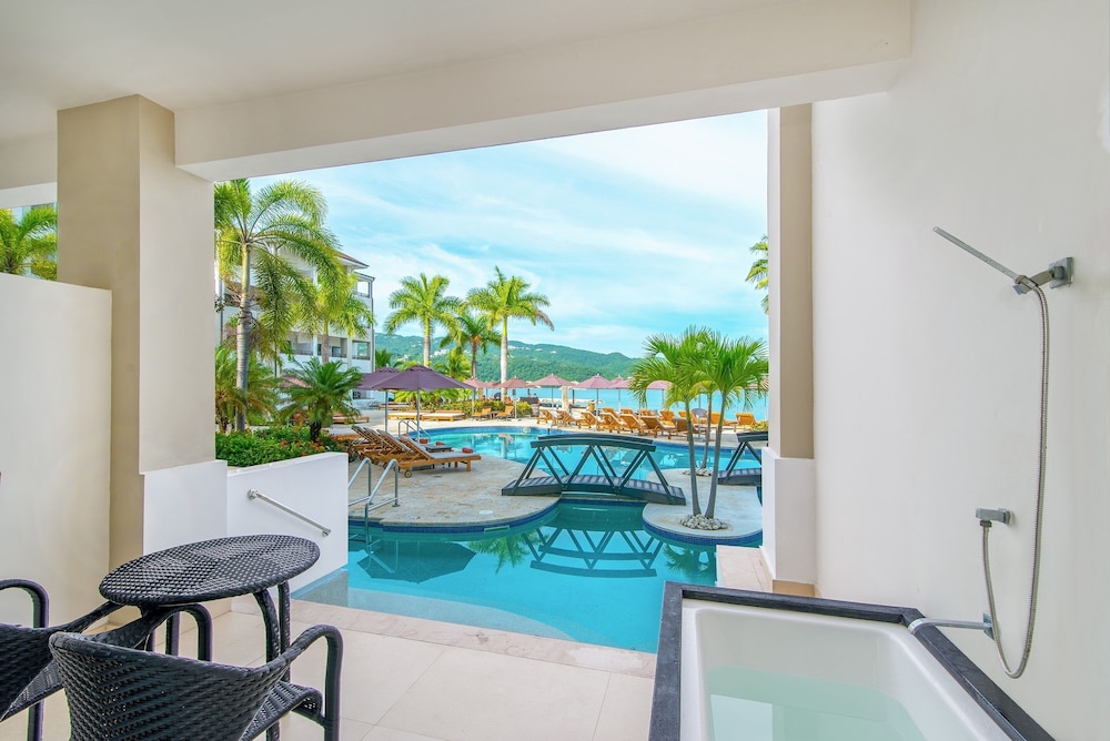 Jamaica Vacations - Secrets St. James Montego Bay - Luxury - Adults Only - All Inclusive - Property Image 31