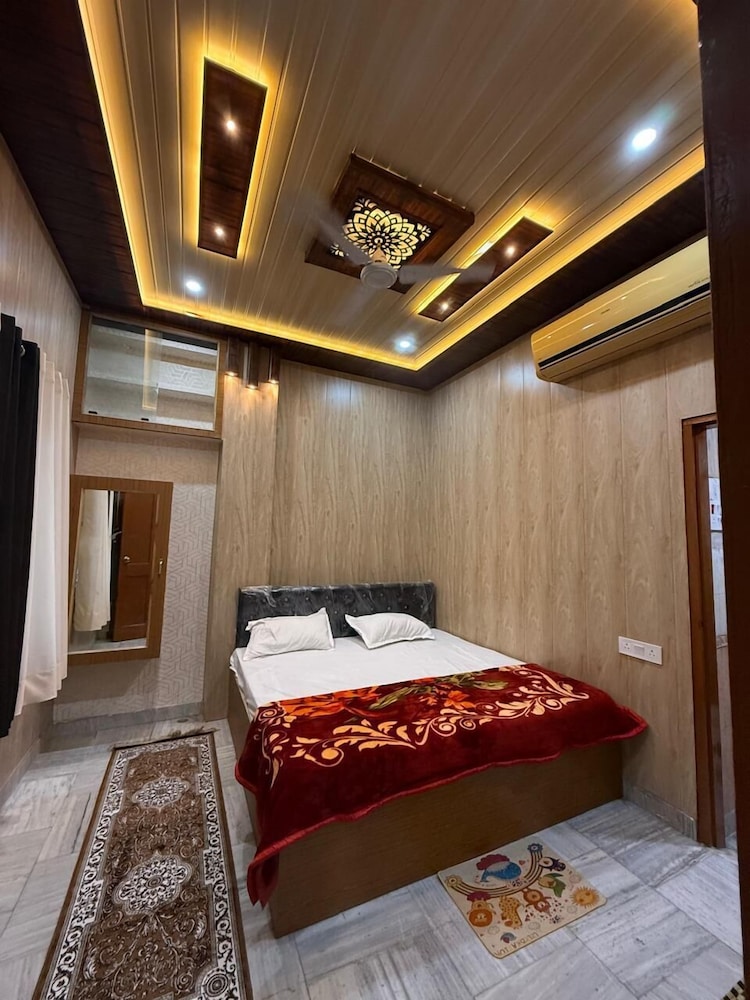 SHRI SHYAM KASHI STAY VARANASI