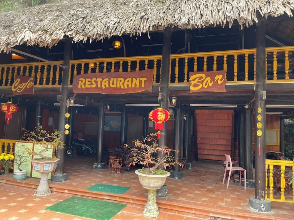 Cat Ba Mountain View