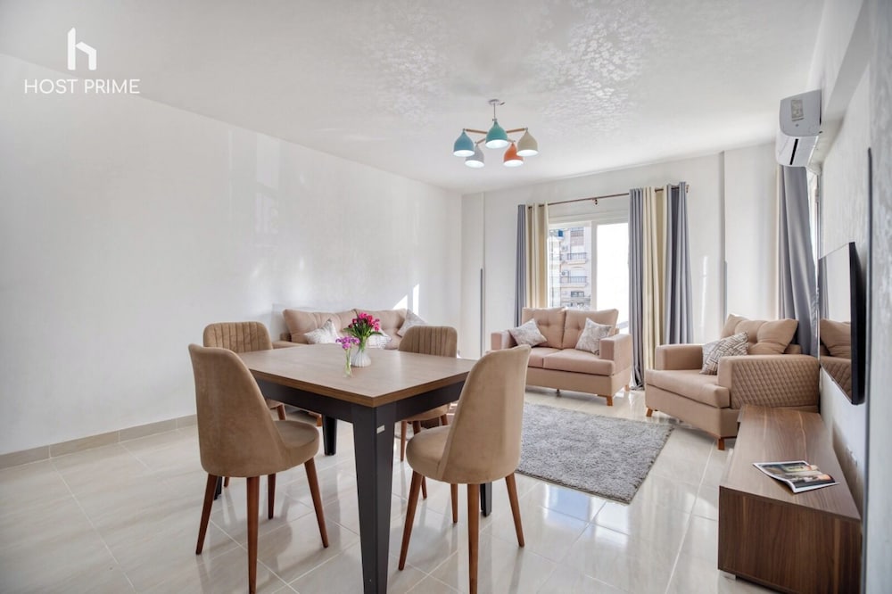 Bright apartment in rehab city
