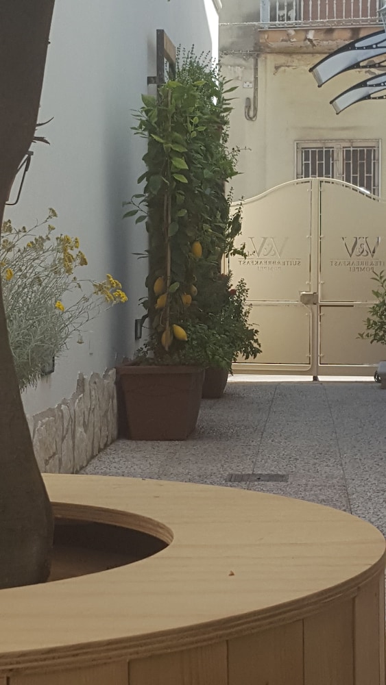 B&B V&V Suite & Breakfast