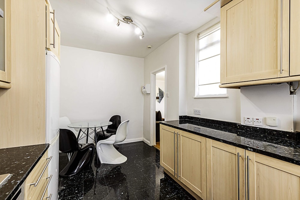 Notting Hill Charm Apartment