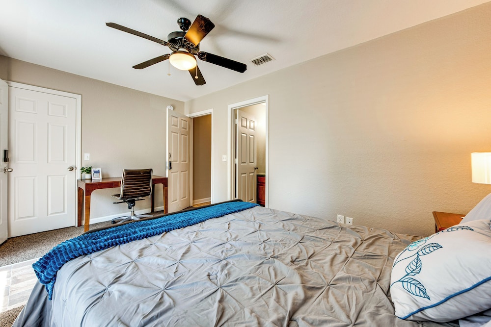 Universities, Parks & More: Getaway in Tallahassee