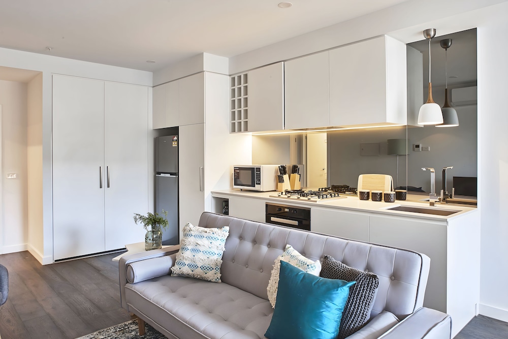 Mega Style Apartments - The Marc