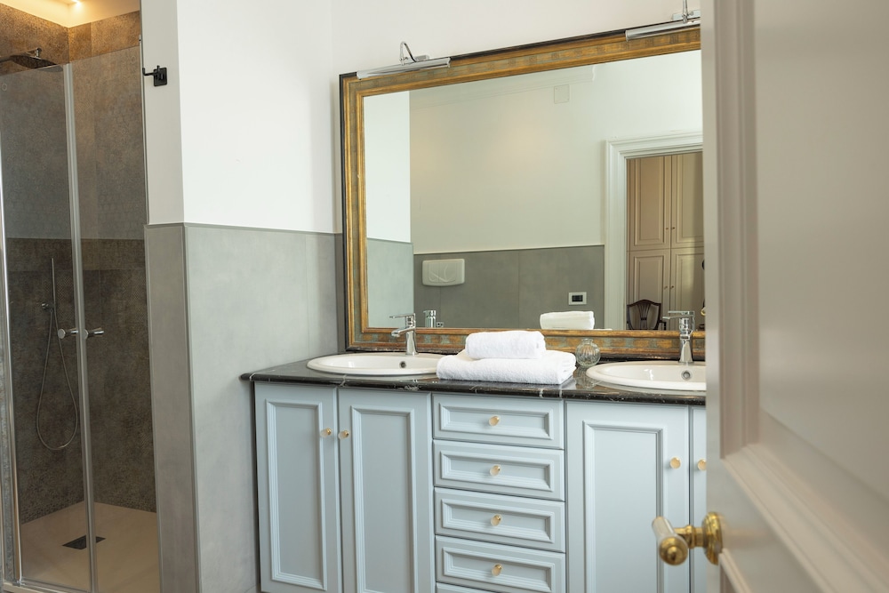 Tiburtina 86 Luxury Suites