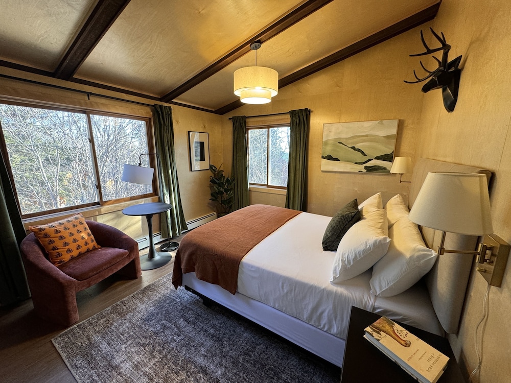 Cascade Lodge