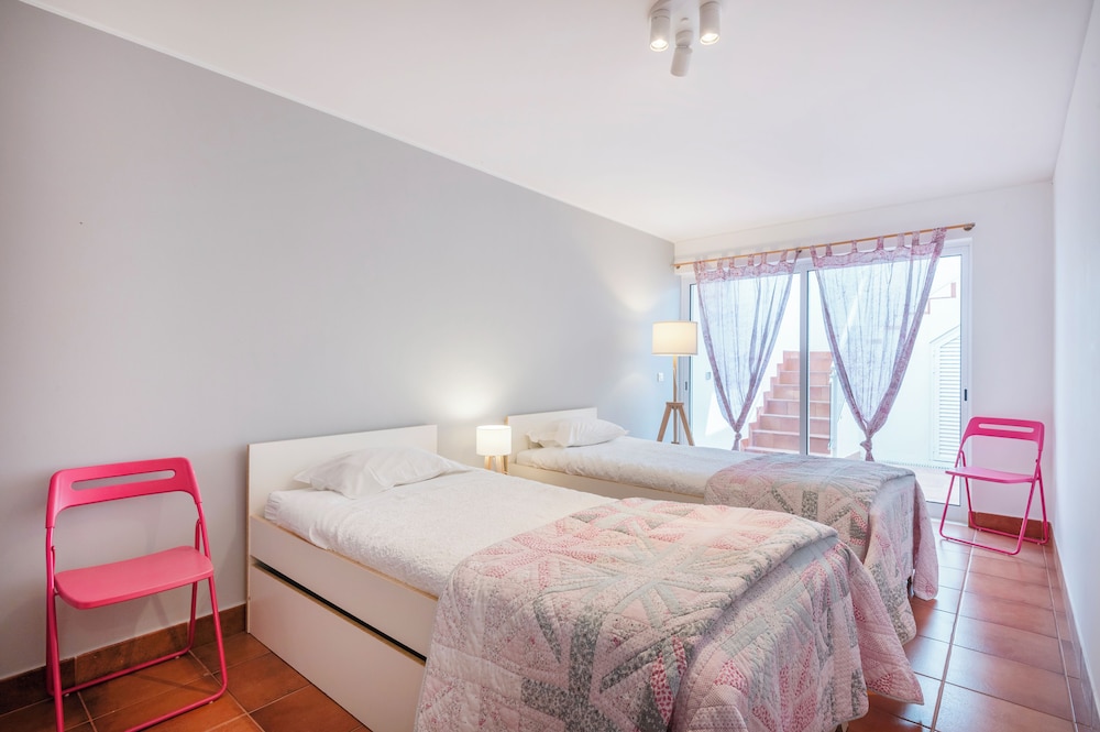 Sunny 5BR Villa at Prainha Club
