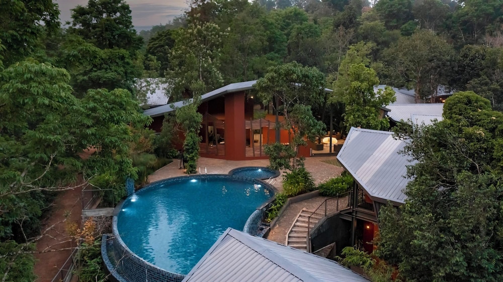 Vyna Hillock Resort and Spa