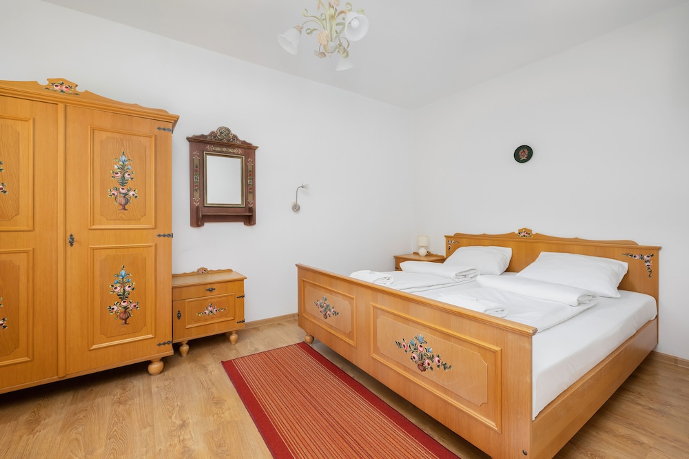 Sklodowskiej-curie Apartments by Renters view 5