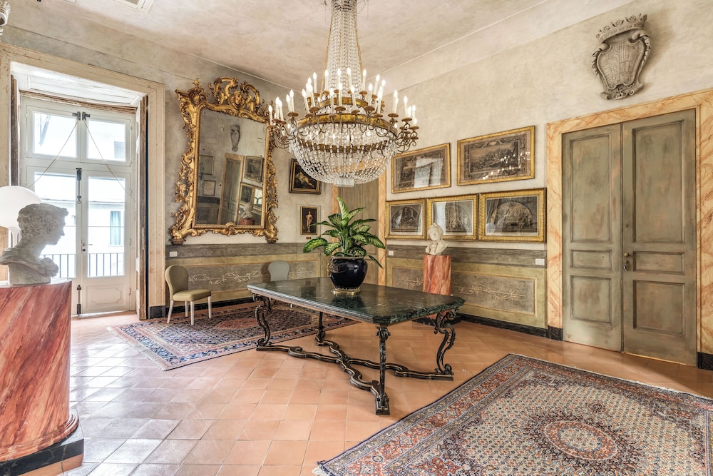 Palazzo Doria Suites