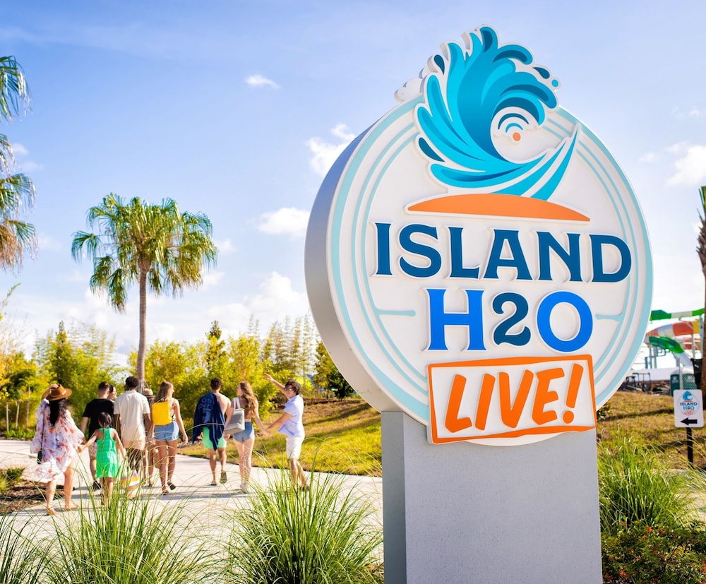 Margaritaville Resort Orlando with H2O Waterpark