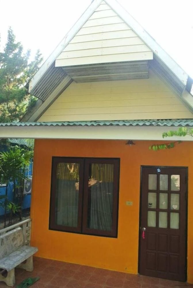 Bamboozle Hostel