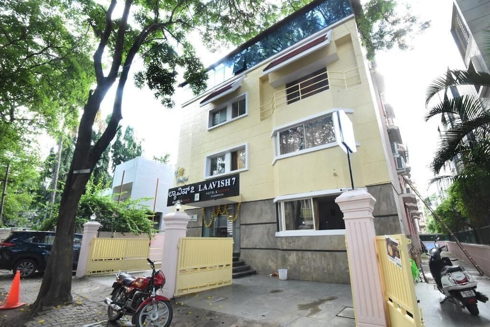 Laavish 7 Hotel