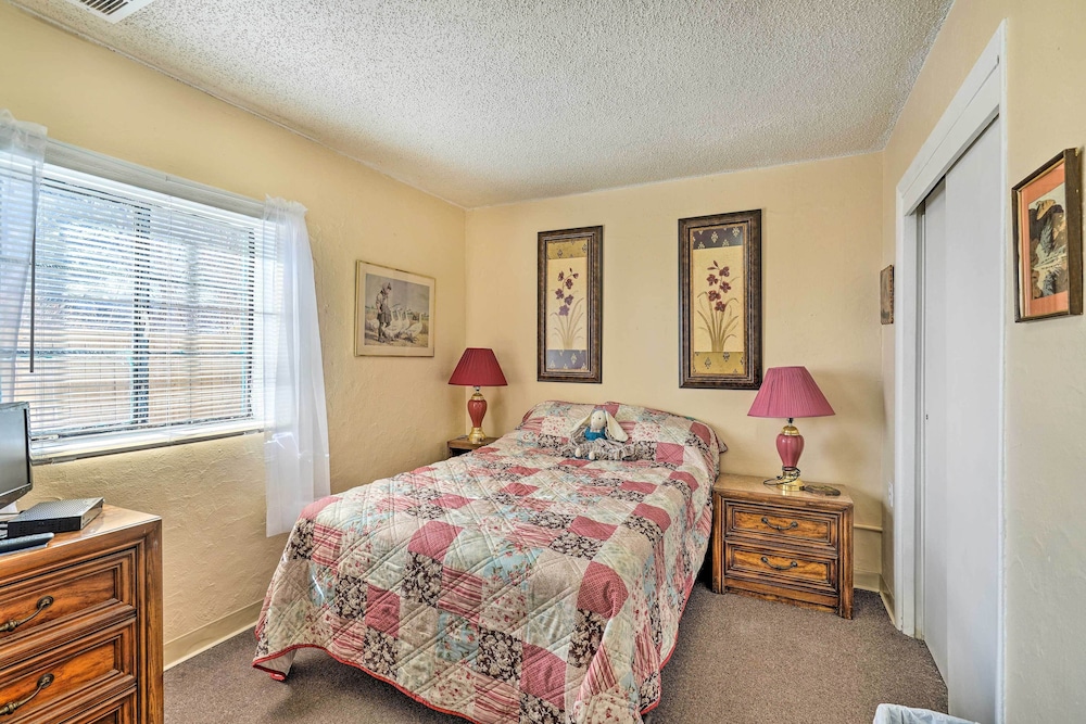 Canon City Vacations - Pet-friendly Duplex - Near Skyline Drive! - Property Image 2